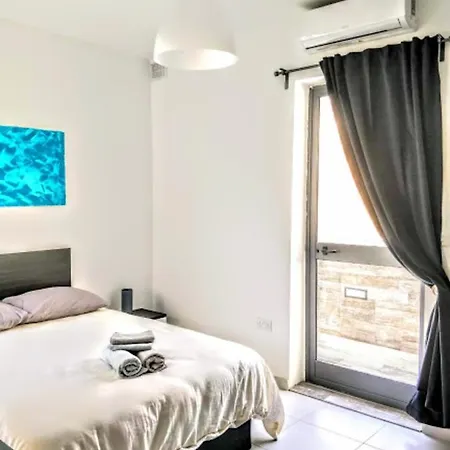 Seafront With Breathtaking Views Apartment